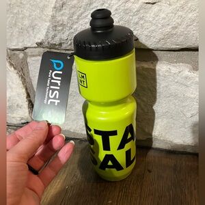 LMNT Purist Stay Salty Lime Green Water Bottle with Black Lid- new with tags